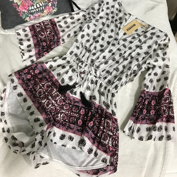 Romper - Picture 3 of 4