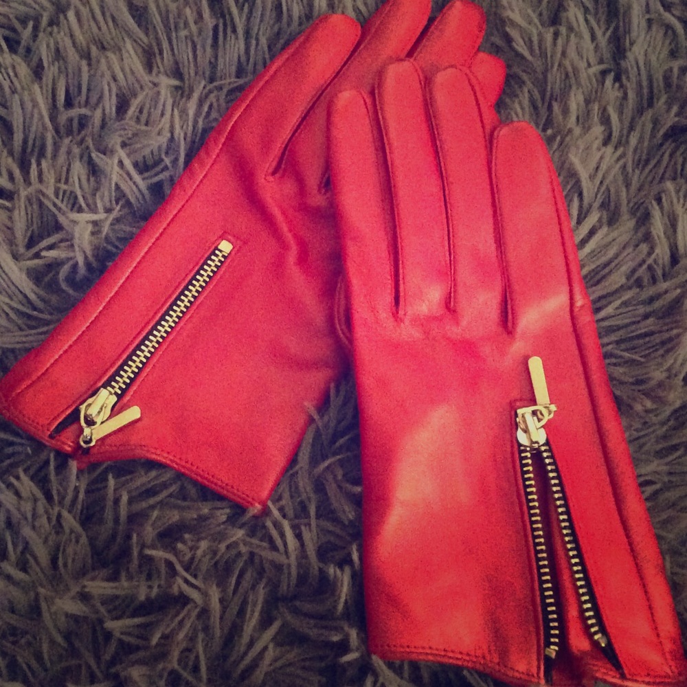 Sheepskin leather gloves