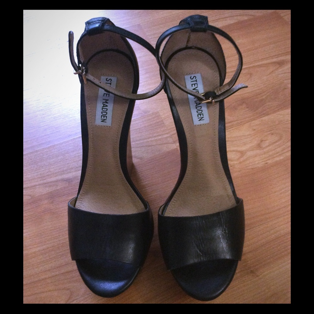 Steve Madden Ankle Strap Wedges-never worn!