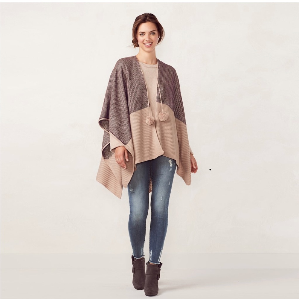 SOLD!  NWT LC Lauren Conrad Marled Pom-Pom Ruana