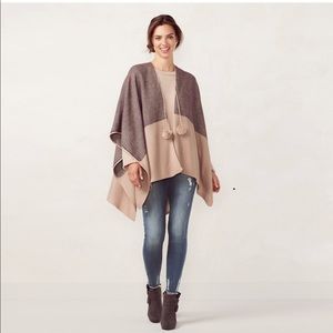 SOLD!  NWT LC Lauren Conrad Marled Pom-Pom Ruana