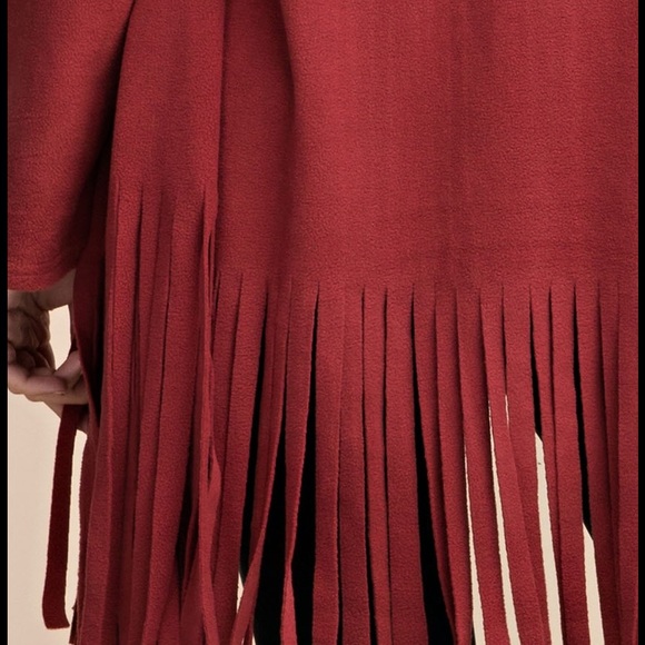 SALE ❤️FRINGED RED FLEECE CARDIGAN ❤️ - Picture 5 of 7