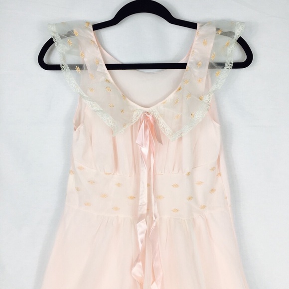Victoria's Secret Other - 🌸SOLD🌸 Vintage Embroidered Lace Detail Dress