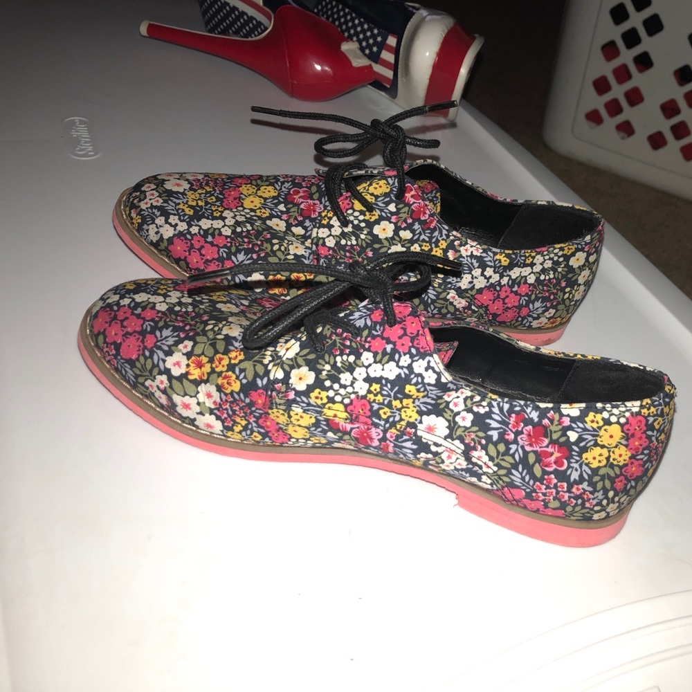 Forever 21 sneakers