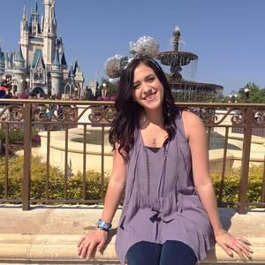 Meet your Posher, Emily