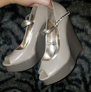 Steve madden peep toe wedges