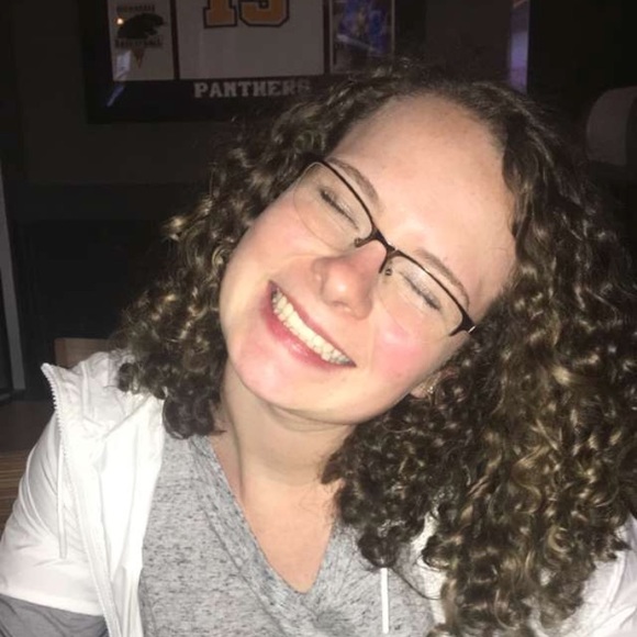 Meet your Posher! -Courtney - Picture 3 of 6