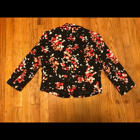 Floral Blazer Suit Jacket  Forever 21  Size L - Picture 3 of 4