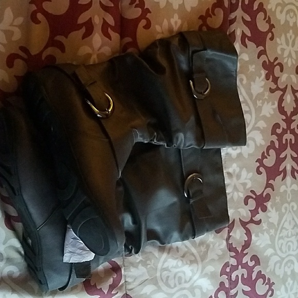 Calf  boots - Picture 1 of 3