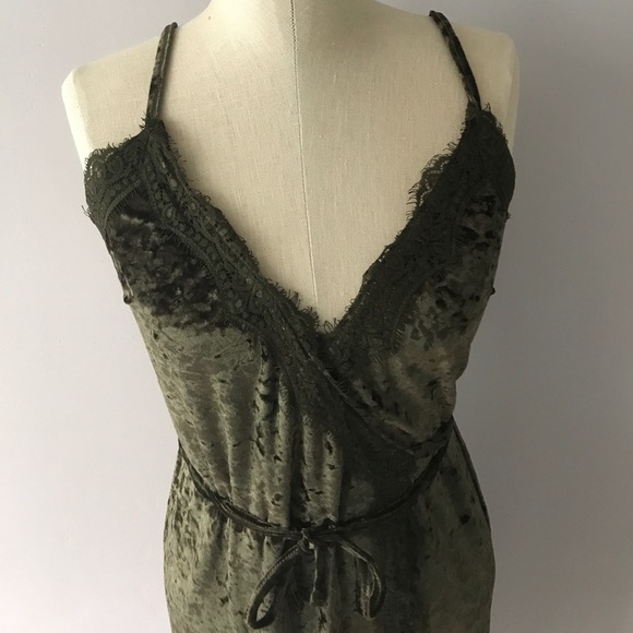 1 LEFT! Crushed Velvet Olive wrap dress - Picture 5 of 8