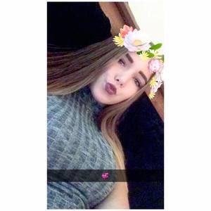 Meet your Posher, Alexis