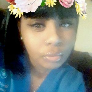 Meet your Posher, Chrystal