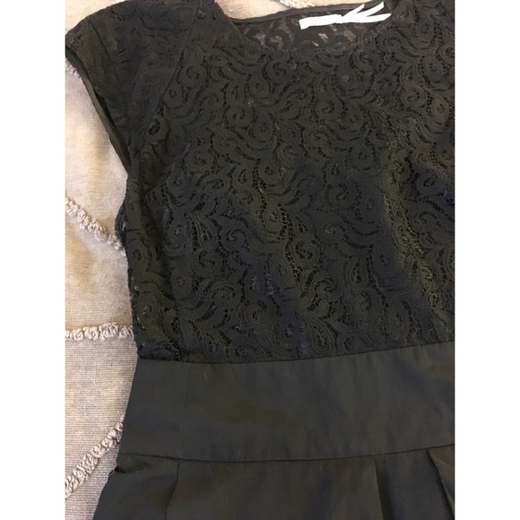 Lace Overlay Cap Sleeve Dress - Picture 4 of 6