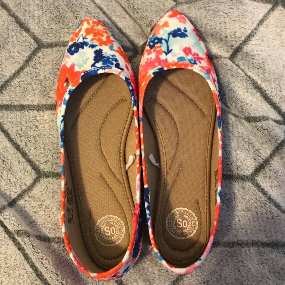 Floral flats