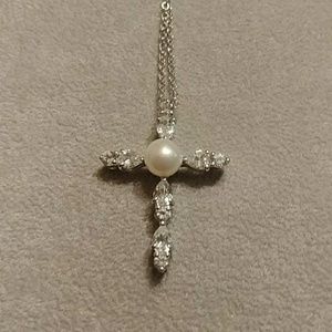 .925 Silver, White Sapphire & fresh water pearl