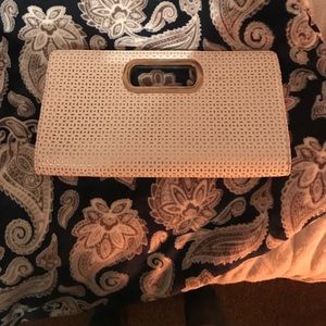 Express White Clutch