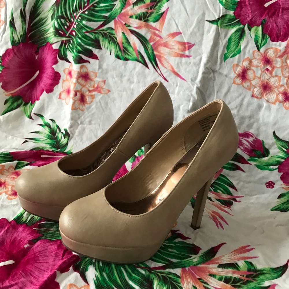 NUDE PUMPS⬇️reduced⬇️