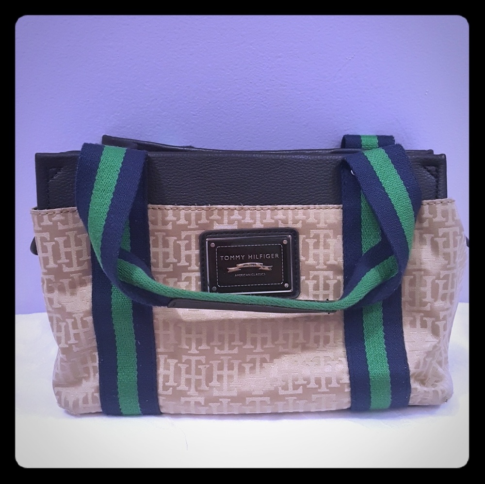 Tommy Hilfiger purse