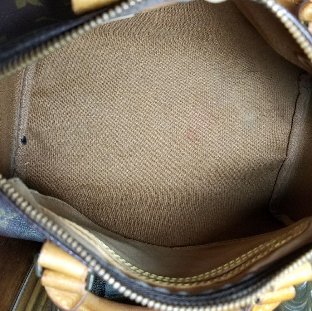 Authentic Louis Vuitton Speedy 25 - Picture 7 of 7