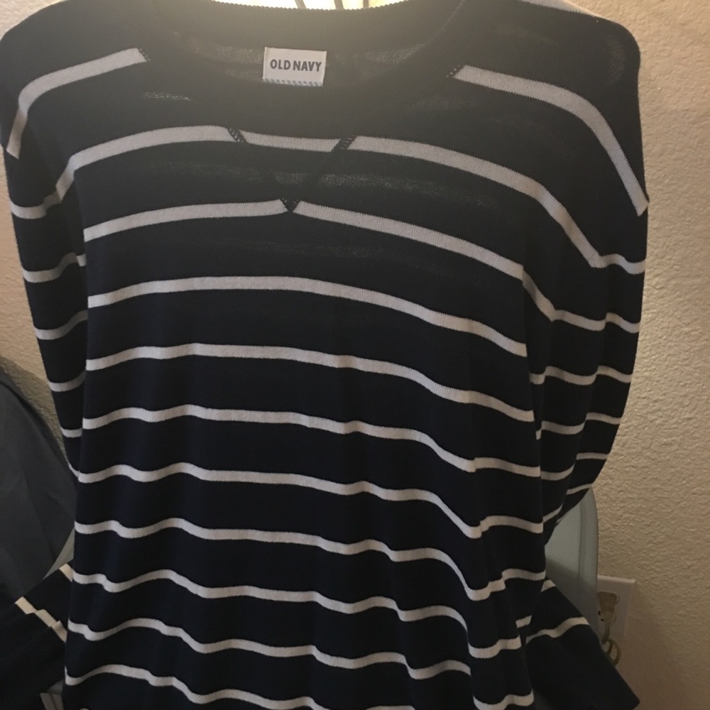 Men’s Old Navy sweater Sz M