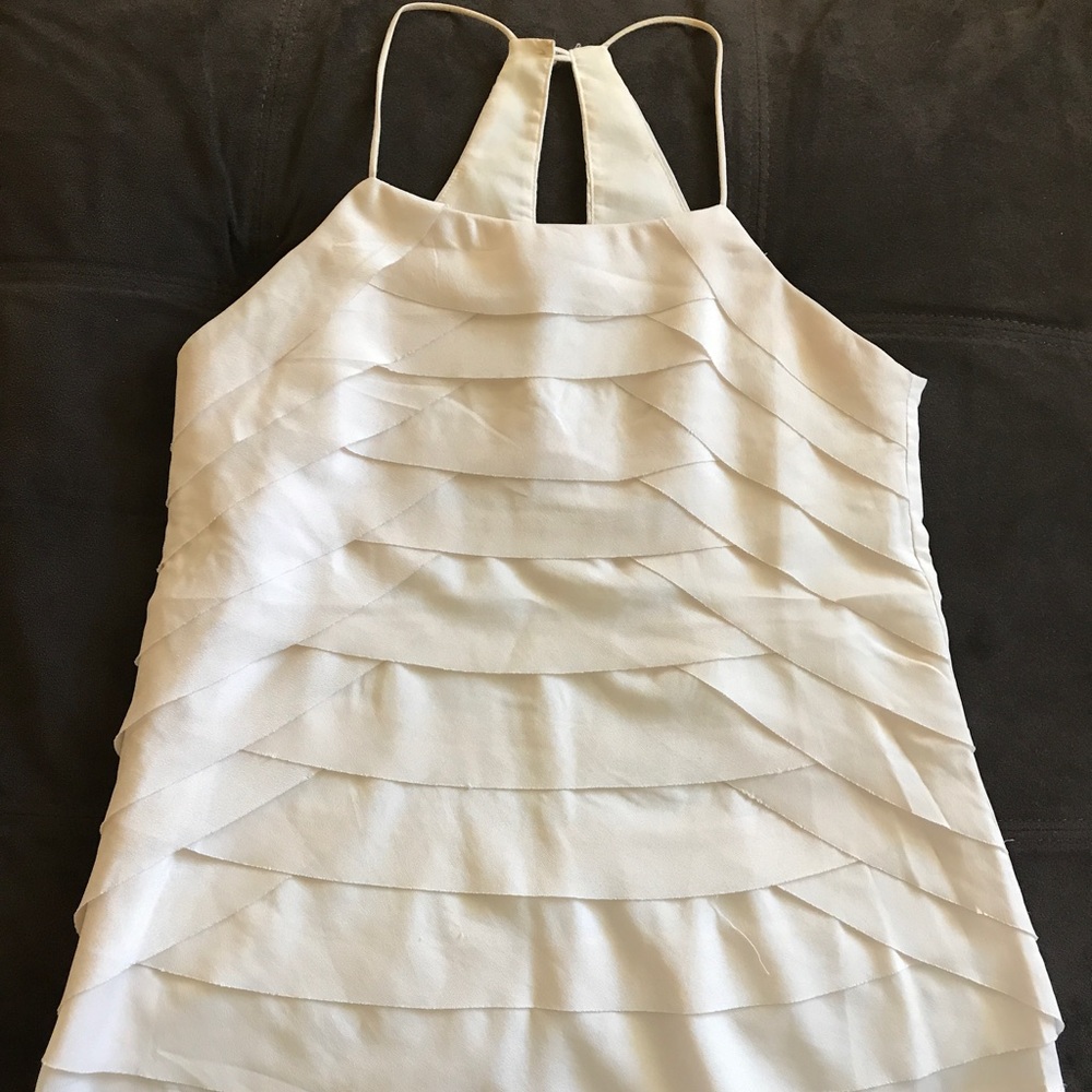 ADORABLE cream blouse with detail - Picture 1 of 4