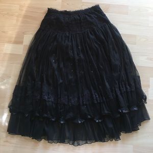 Skirt -- Black elegant lace
