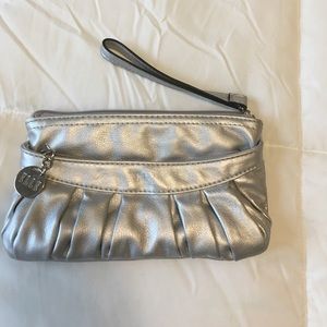 ELLE silver clutch