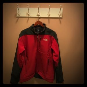 Men's Northface softshell jacket