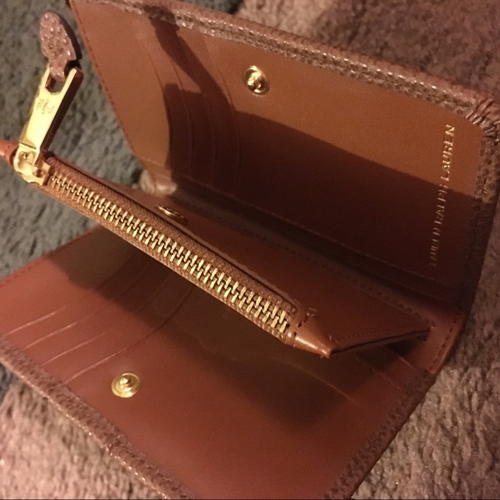 FLASH SALE❗️Ralph Lauren: Chestnut Brown Wallet - Picture 3 of 5