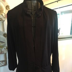 Black laying lite- jacket.