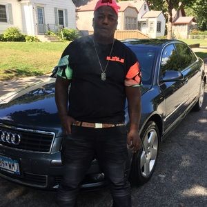 Meet your Posher, Christopher