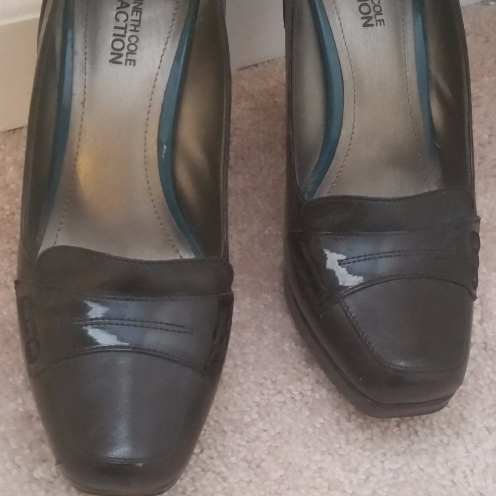 Kenneth Cole Reaction Penny Heel