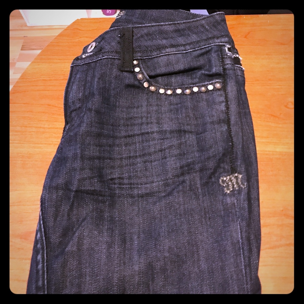 Miss me jeans size 27 cropped boot with skulls