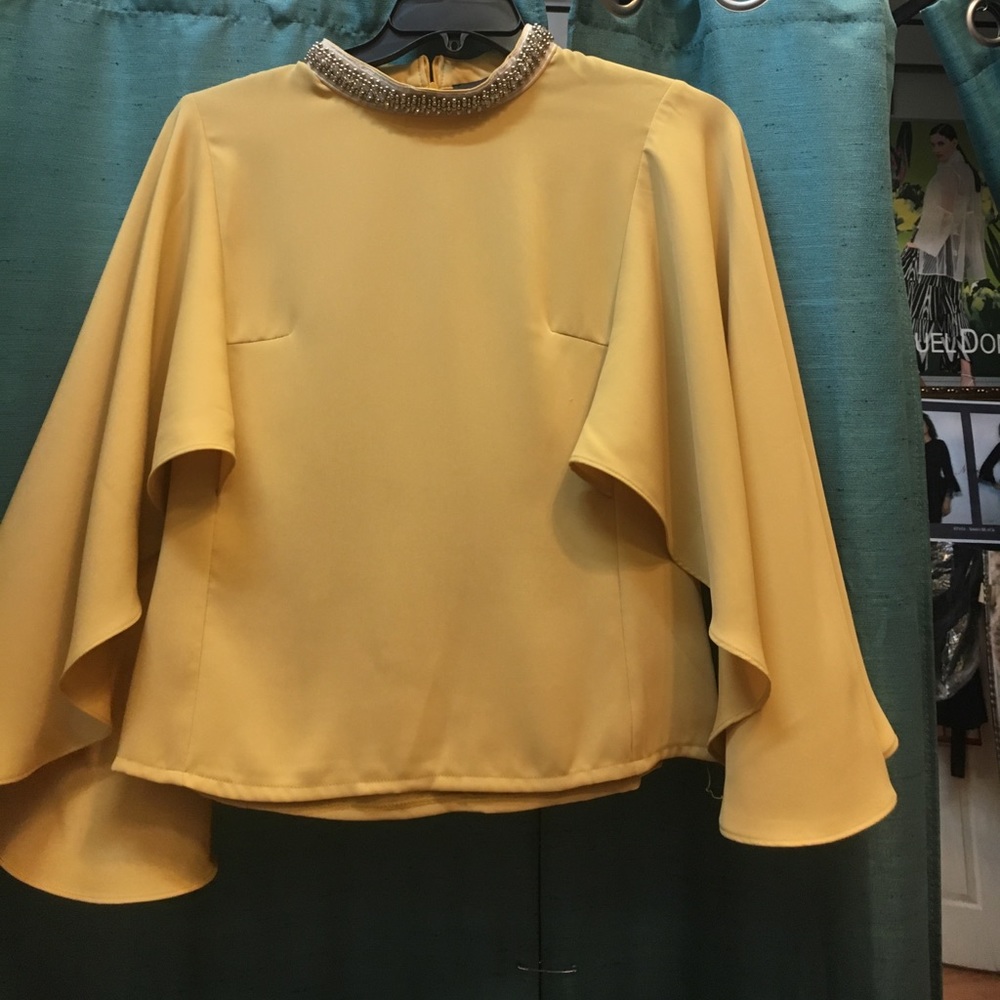 Light mustard wide sleeve top