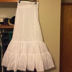 Wedding dress slip