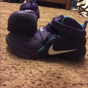 LeBron soldier 9