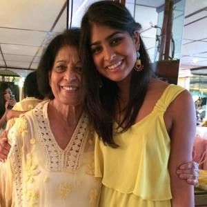 Meet your Posher, Aisha