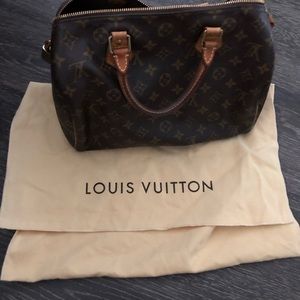 Louis Vuitton Speedy 30