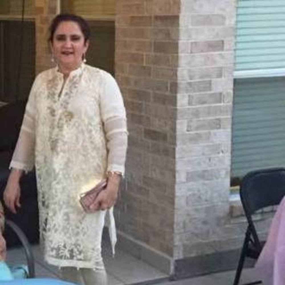 Meet your Posher, Humaira