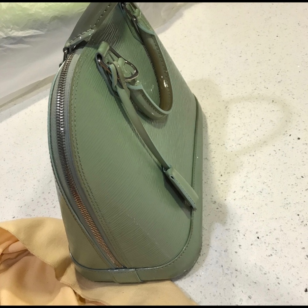 Authentic Louis Vuitton bag