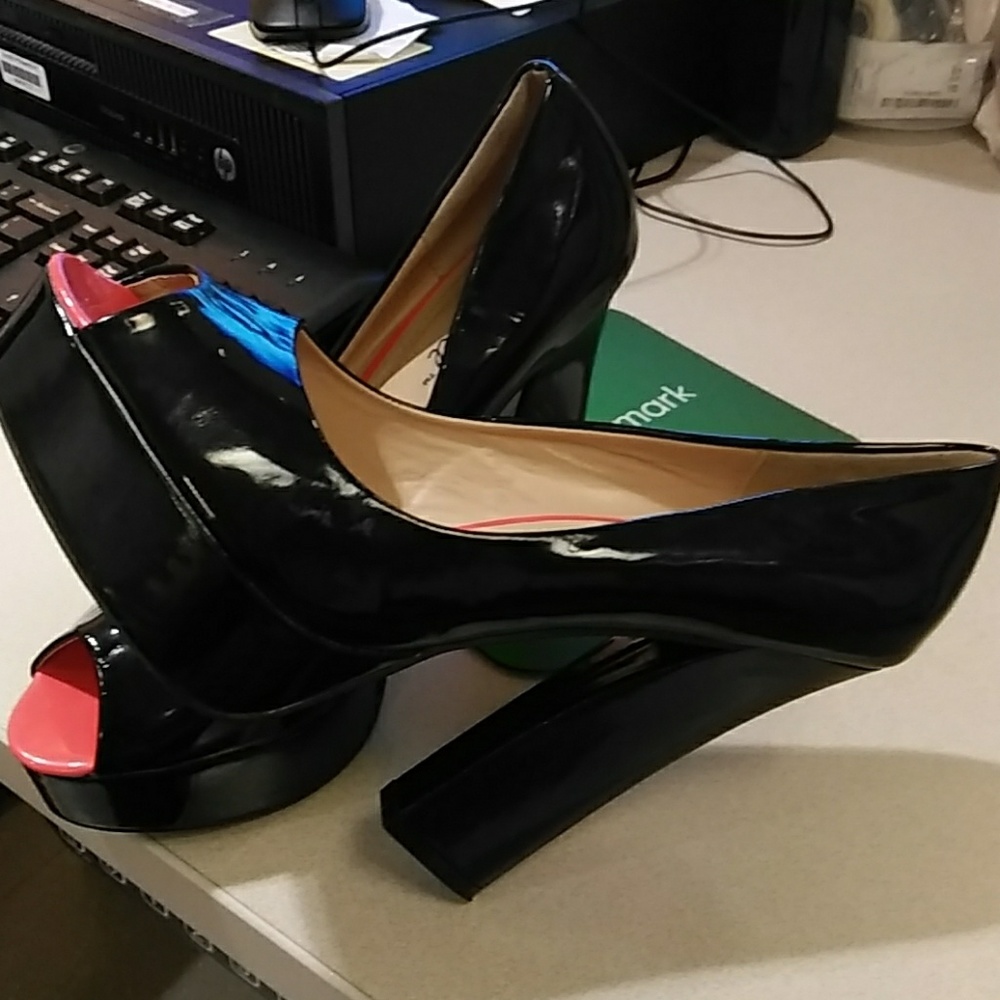 Shoes - Picture 6 of 6