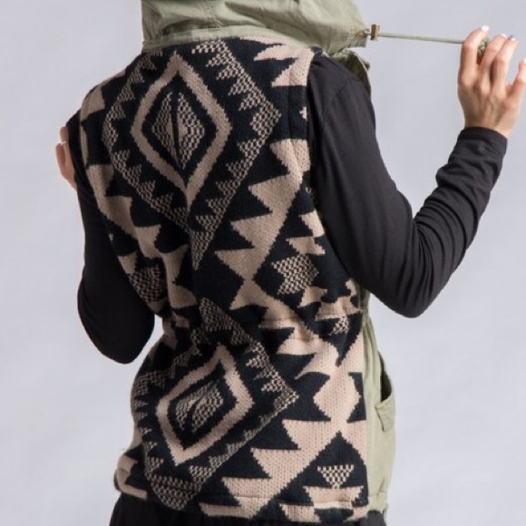 Aztec Print Military style Vest - Picture 2 of 3