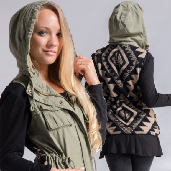 Aztec Print Military style Vest - Picture 3 of 3