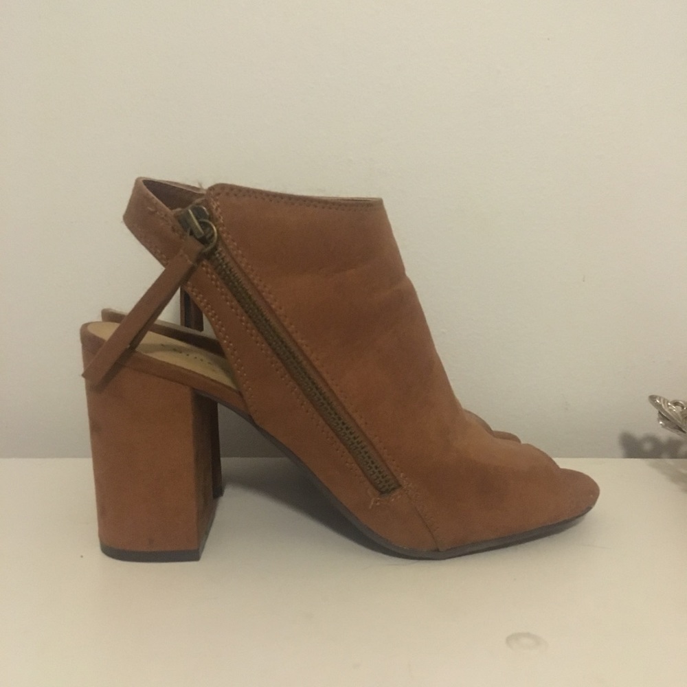 Brown open toed boots
