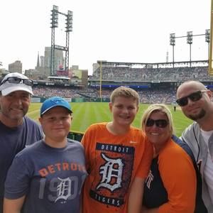 Meet your Posher, Deron