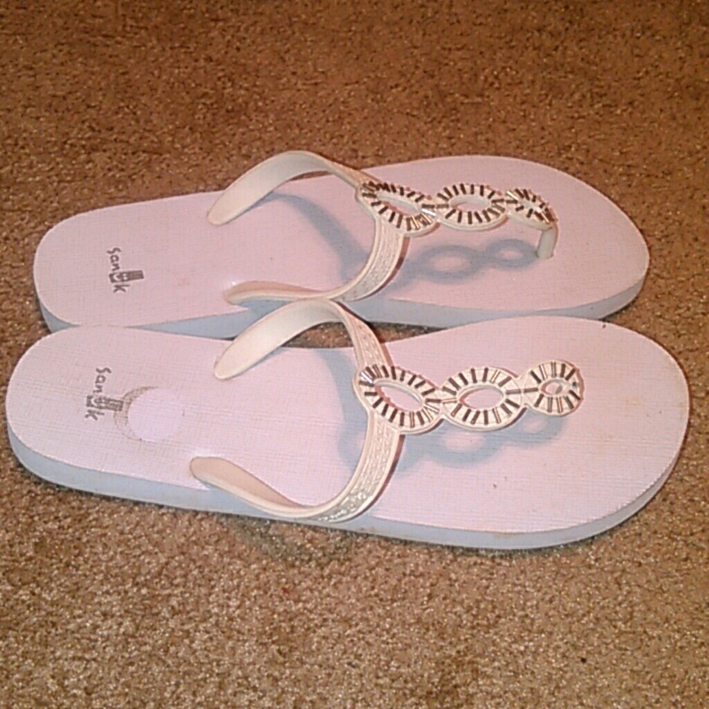 Sanuk flip flops