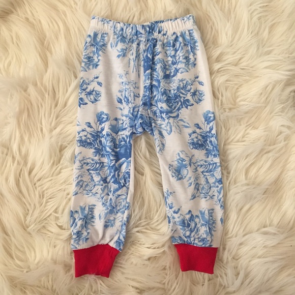 Cat + Cow Pajama Set (18m) - Picture 6 of 8