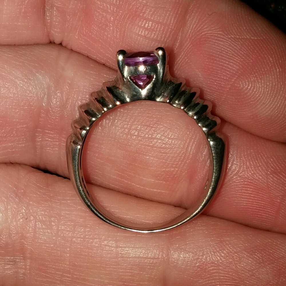 Amethyst and Sterling Ring - Picture 3 of 4