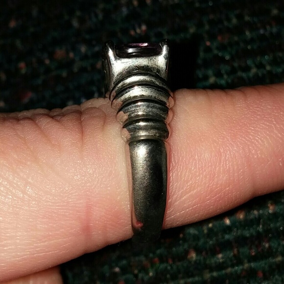 Amethyst and Sterling Ring - Picture 2 of 4