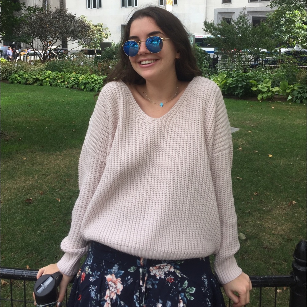 Meet your Posher, Rena